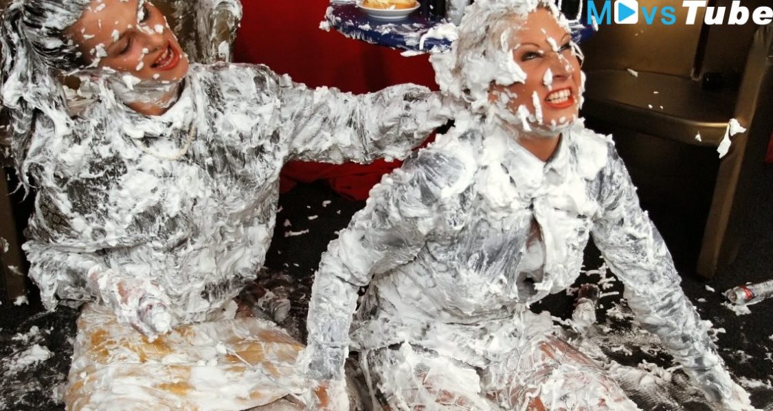 Massive, Sexy Foam Fight Allwam 2015  Lesbian, Wet & Messy